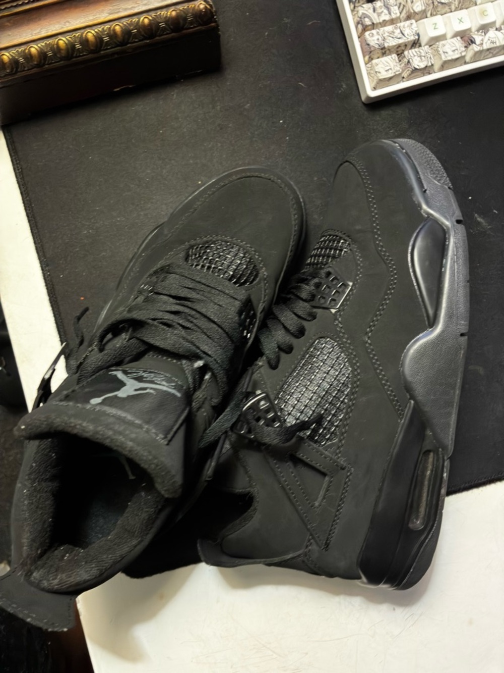 Jordan 4s size 8.5